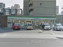 ファミリーマート桜川二丁目店