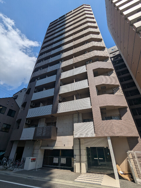 シックな外観です