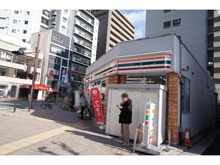 セブンイレブン神戸トアロード店